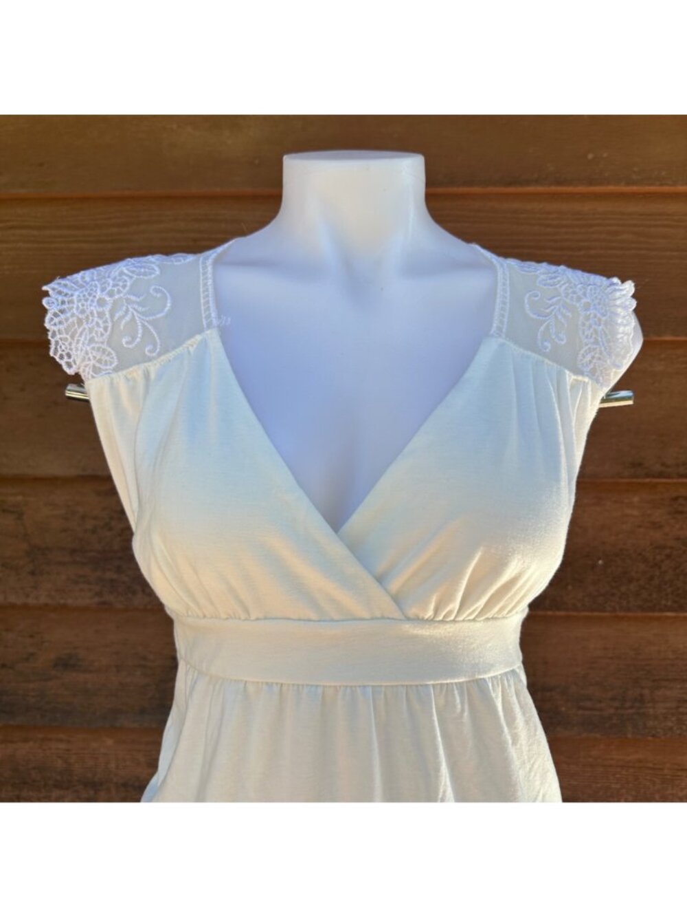 212 New York Womens White Sleeveless Blouse With Lace Shoulders Tie-Back Waist A - Picture 4 of 9